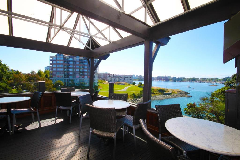 Spinnakers Gastro Brewpub & Guesthouses Victoria Kültér fotó